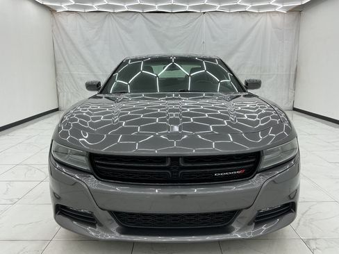 Used 2020 Dodge Charger SXT w/ Leather Interior Group RWD image 5