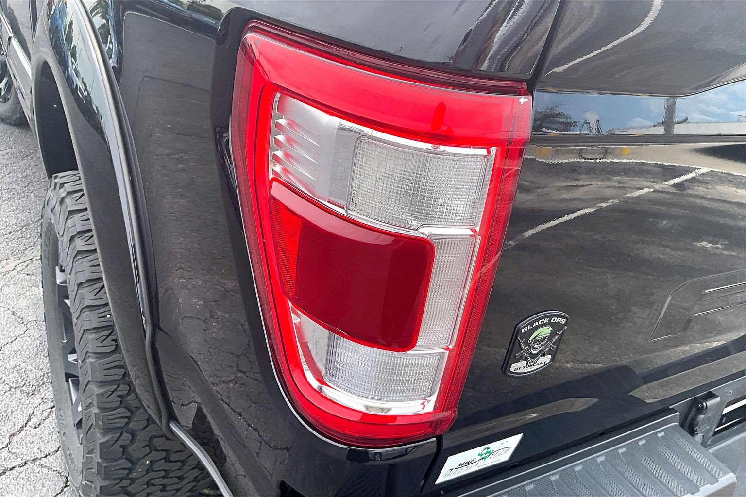 Used 2021 Ford F150 Lariat w/ Equipment Group 502A High AWD/4WD image 28