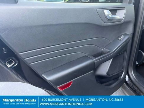 Used 2025 Ford Escape ST-Line AWD/4WD image 24