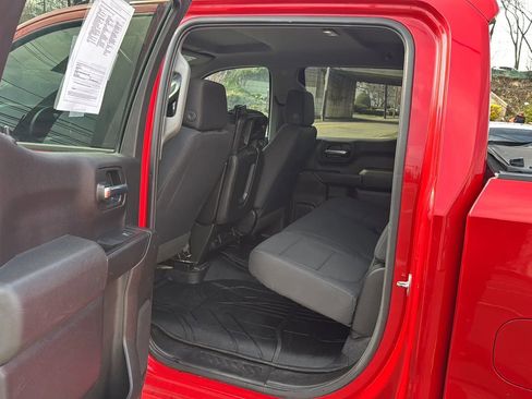 Used 2019 Chevrolet Silverado 1500 Custom w/ Custom Value Package image 24