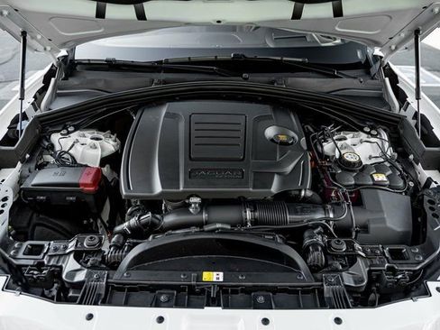 New 2026 Jaguar F-PACE R-Dynamic S image 31