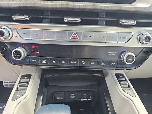 Used 2023 Kia Telluride SX Prestige AWD/4WD image 27