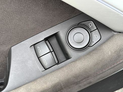 Used 2018 Chevrolet Camaro ZL1 RWD image 16