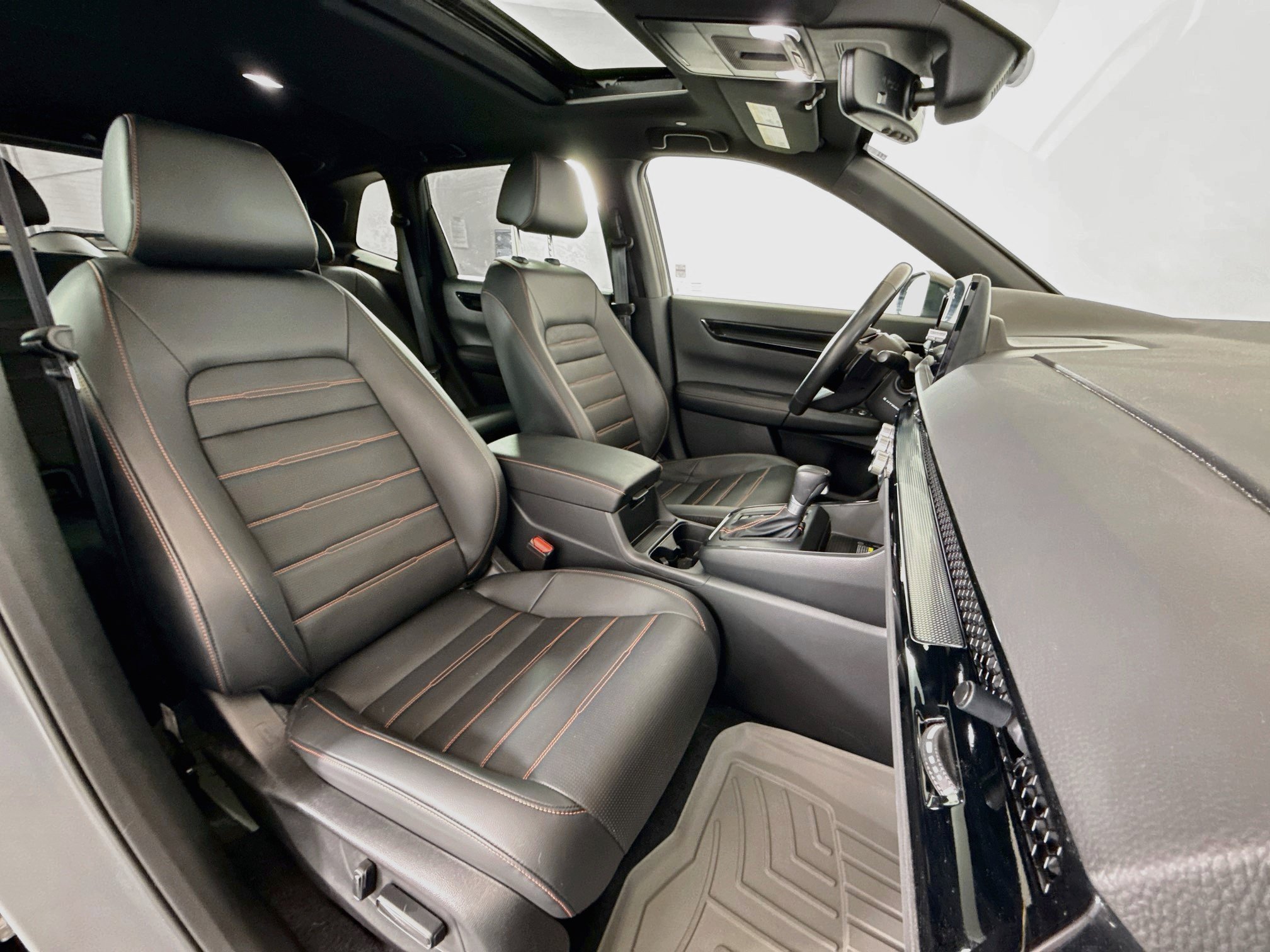 Used 2024 Honda CR-V Sport Touring image 27