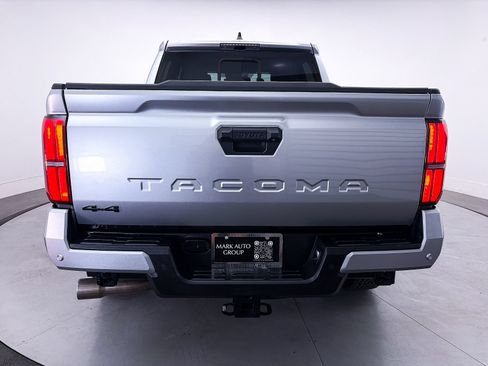 Used 2024 Toyota Tacoma TRD Off-Road w/ TRD Off Road Upgrade Package AWD/4WD image 14