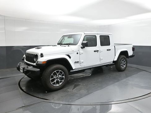 New 2026 Jeep Gladiator Sport AWD/4WD image 34