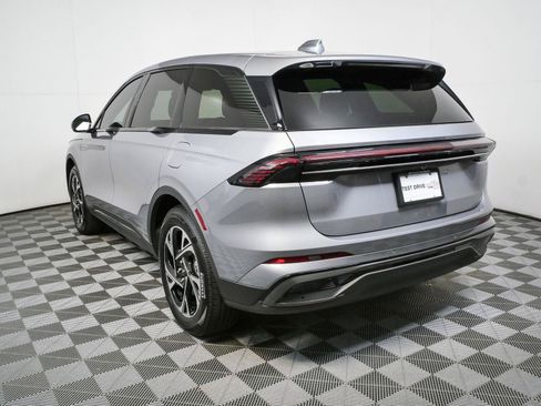 Used 2025 Lincoln Nautilus Premier w/ Jet Appearance Package AWD/4WD image 27
