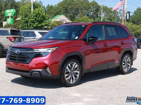 Used 2025 Subaru Forester Touring w/ Popular Package - Touring AWD/4WD image 3