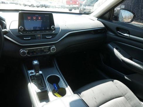 Certified 2022 Nissan Altima 2.5 SV FWD image 14