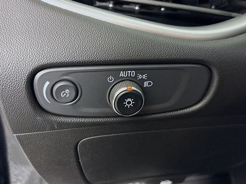 Certified 2024 Chevrolet Malibu LT FWD image 11