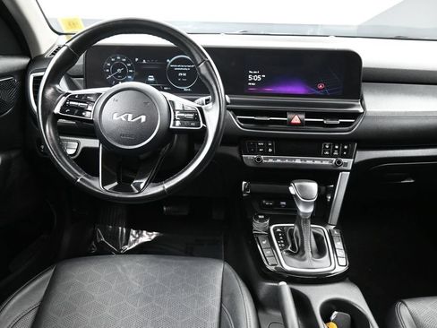 Certified 2024 Kia Seltos EX AWD/4WD image 20