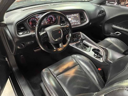Used 2018 Dodge Challenger SXT Plus RWD image 10