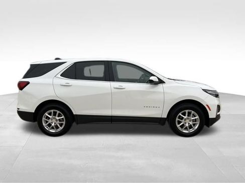 Certified 2023 Chevrolet Equinox LT w/ Driver Convenience Package image 10