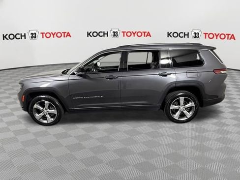 Used 2022 Jeep Grand Cherokee L Limited AWD/4WD image 3
