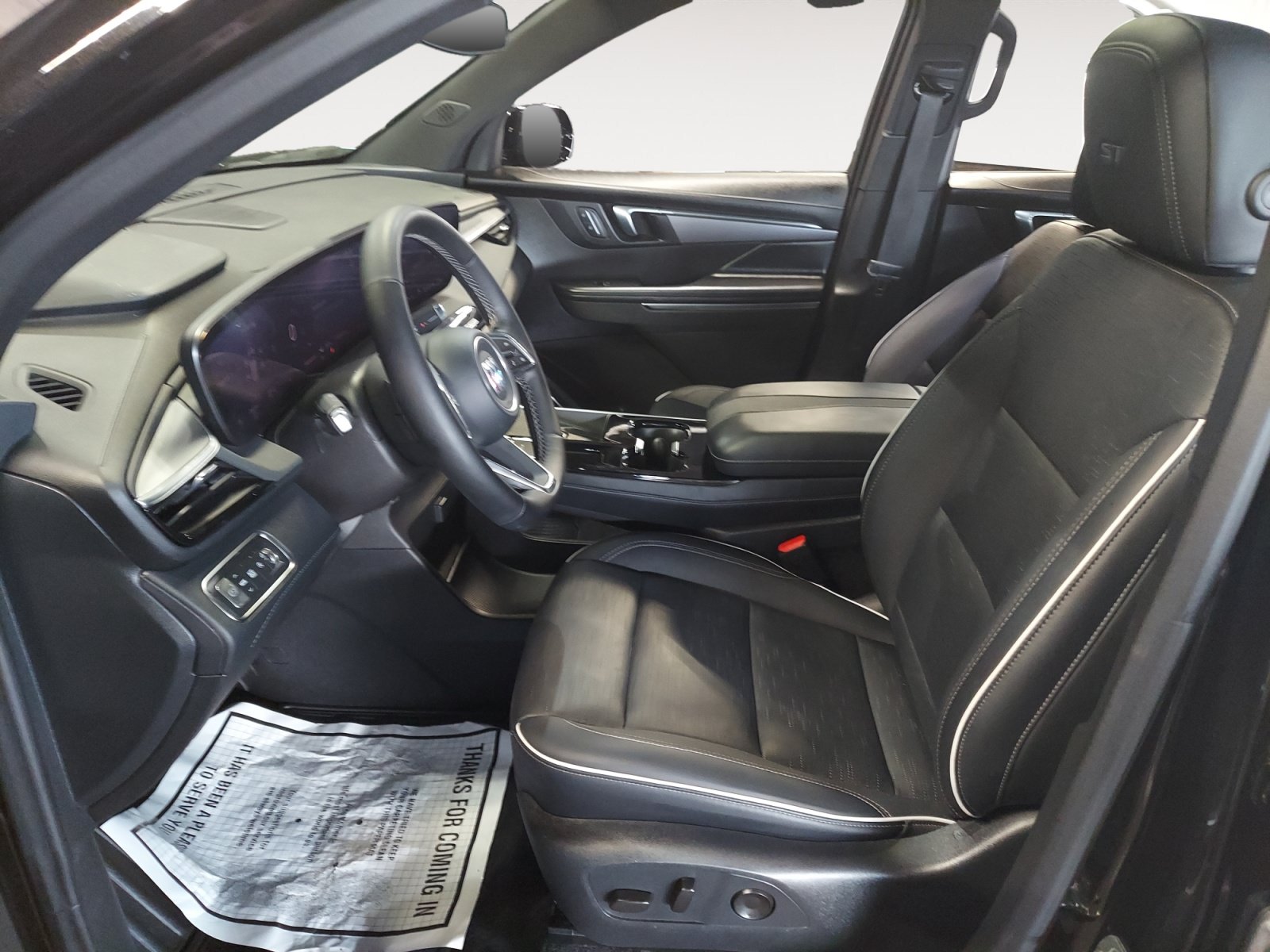 Used 2025 Buick Enclave Sport Touring w/ Power Package FWD image 23