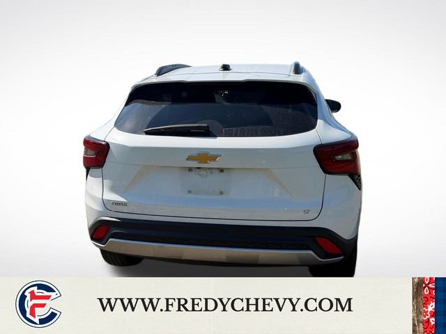Used 2025 Chevrolet Trax LT FWD image 34
