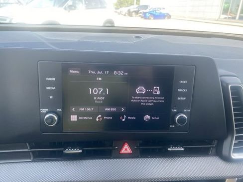 Used 2024 Kia Sportage LX image 22