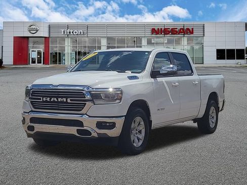 Used 2023 RAM 1500 Laramie AWD/4WD image 3