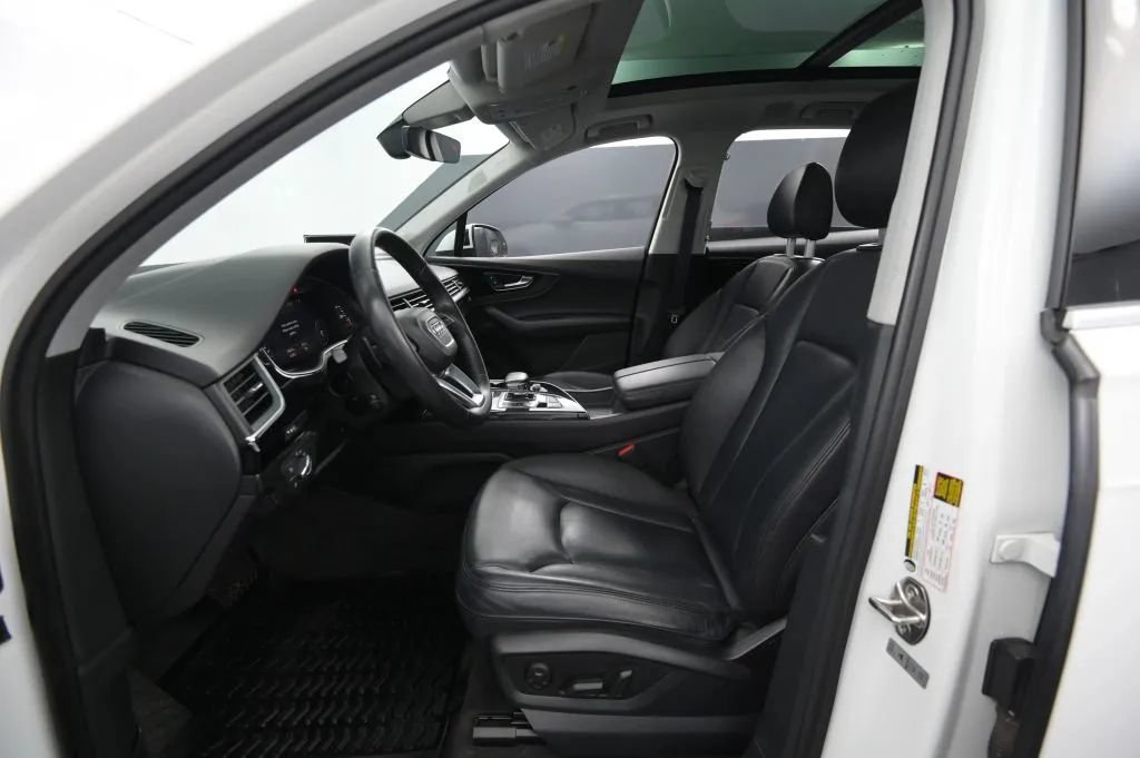 Used 2018 Audi Q7 3.0T Premium Plus w/ Premium Plus Package AWD/4WD image 38