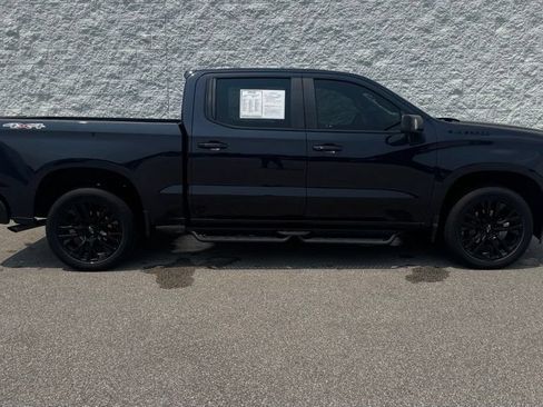 Used 2022 Chevrolet Silverado 1500 RST w/ Convenience Package II AWD/4WD image 2