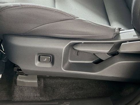 Used 2025 Toyota Tacoma SR5 image 13