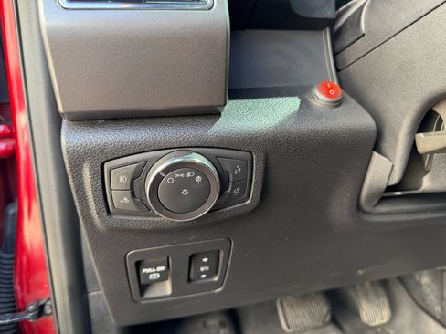 Used 2018 Ford F150 XLT AWD/4WD image 32