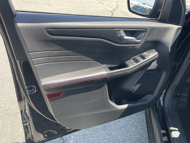 Used 2024 Ford Escape ST-Line AWD/4WD image 17