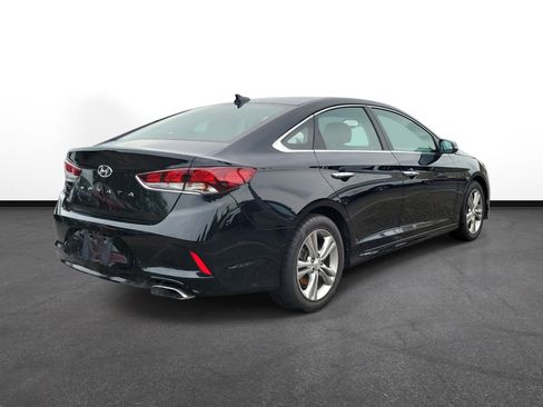 Used 2018 Hyundai Sonata SEL w/ Tech Package 02 FWD image 4