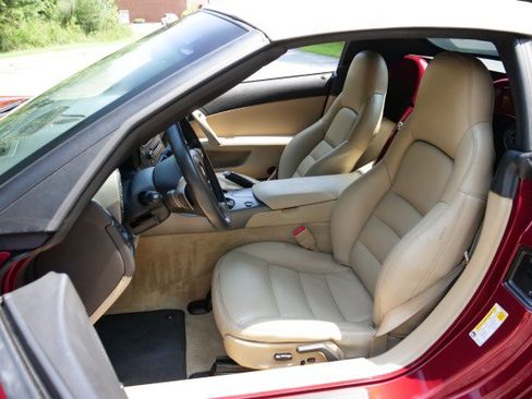 Used 2007 Chevrolet Corvette Convertible w/ Preferred Equipment Group RWD image 3