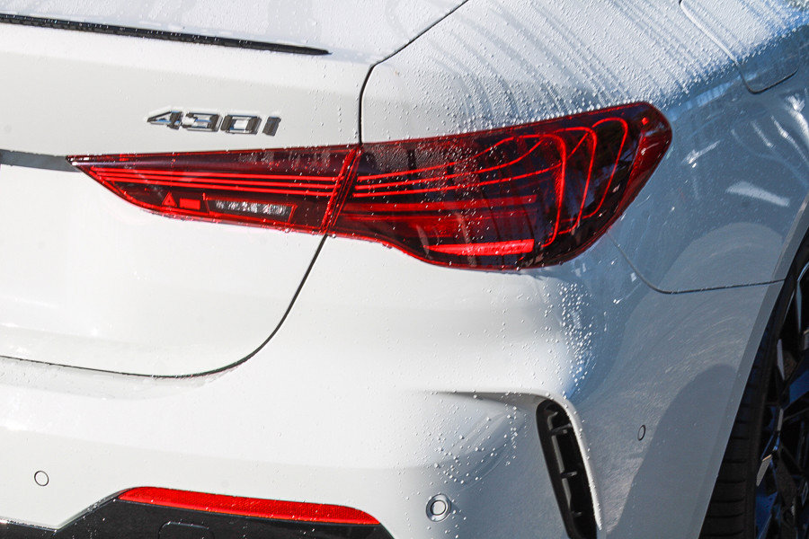 Used 2026 BMW 430i Coupe w/ M Sport Package RWD image 7