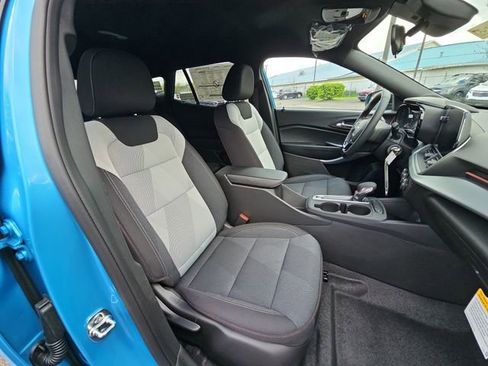 New 2026 Chevrolet Trax RS FWD image 30