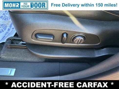 Used 2024 Chevrolet Equinox Premier image 10