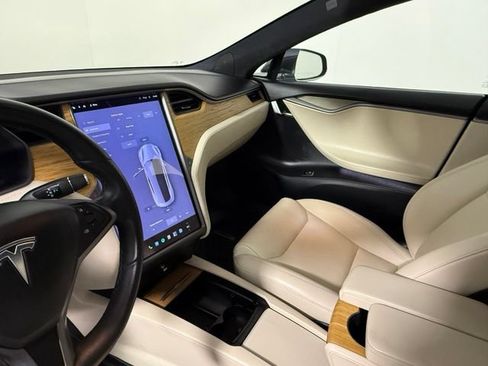 Used 2020 Tesla Model S Long Range Plus AWD/4WD image 21