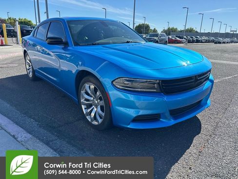 Used 2023 Dodge Charger SXT RWD image 1