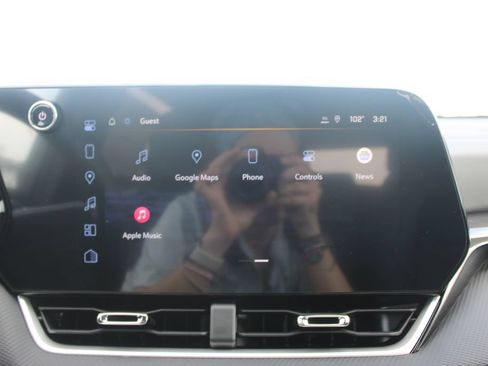 New 2027 Chevrolet Equinox LT w/ Convenience Package II FWD image 57