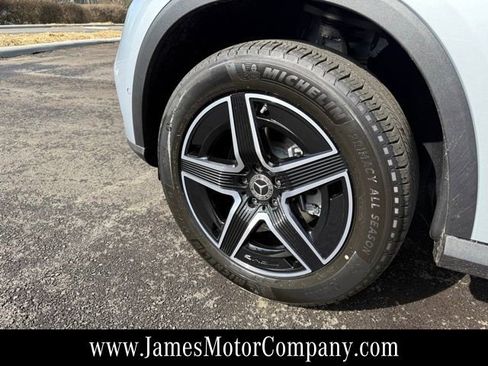 New 2026 Mercedes-Benz GLC 300 4MATIC image 9