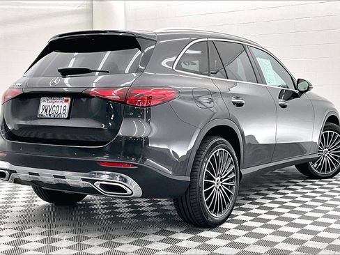 Used 2026 Mercedes-Benz GLC 300 image 11