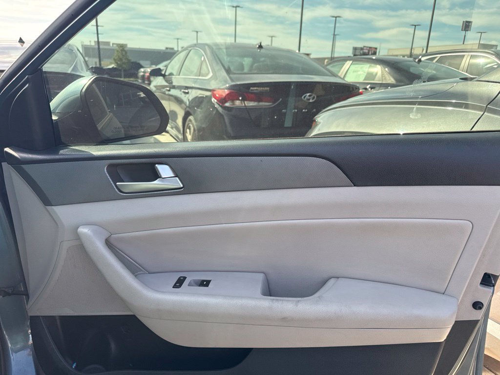Used 2016 Hyundai Sonata SE FWD image 28
