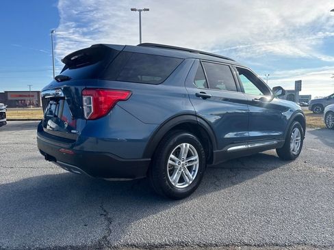 Used 2020 Ford Explorer XLT w/ Equipment Group 202A image 7