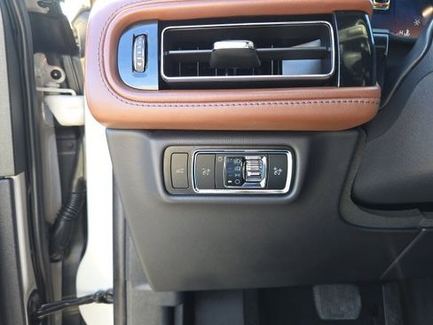 Used 2025 Lincoln Aviator Reserve w/ Equipment Group 201A image 26