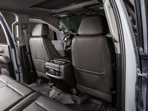 Used 2024 Chevrolet Silverado 2500 LTZ w/ LTZ Plus Package image 32