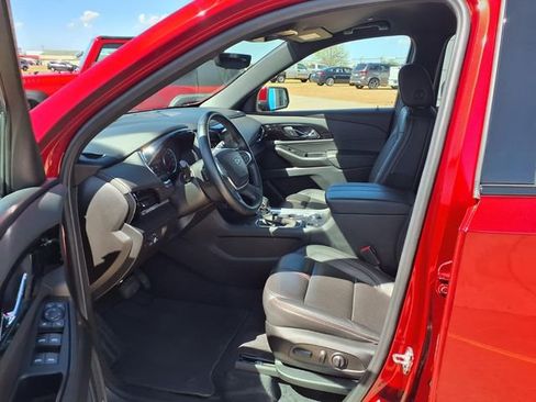 Used 2023 Chevrolet Traverse RS FWD image 23