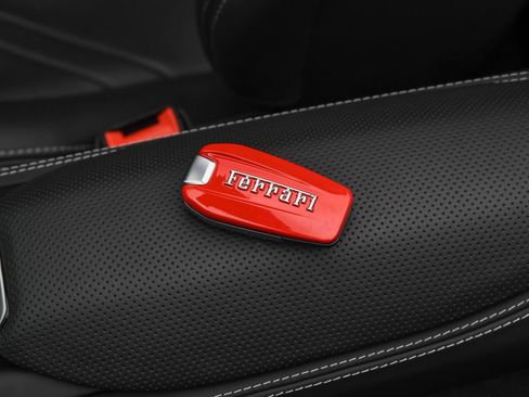 Certified 2021 Ferrari 812 GTS image 20