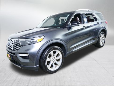 Used 2020 Ford Explorer Platinum w/ Premium Technology Package AWD/4WD image 3