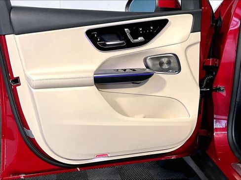 New 2026 Mercedes-Benz GLC 300 4MATIC image 11