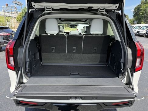 New 2027 Ford Expedition Platinum w/ Platinum Ultimate Package AWD/4WD image 7