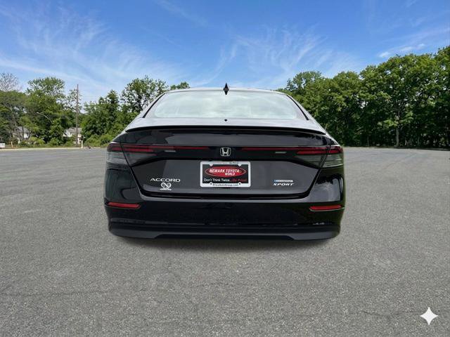 Used 2024 Honda Accord Sport image 7