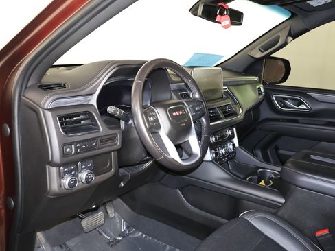Used 2022 GMC Yukon XL SLT image 38