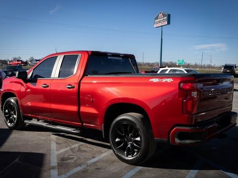 Used 2021 Chevrolet Silverado 1500 Custom image 17