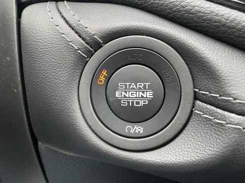 Used 2022 Dodge Durango GT image 37